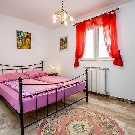 Apartment Carolina Лижнян Екстер'єр фото