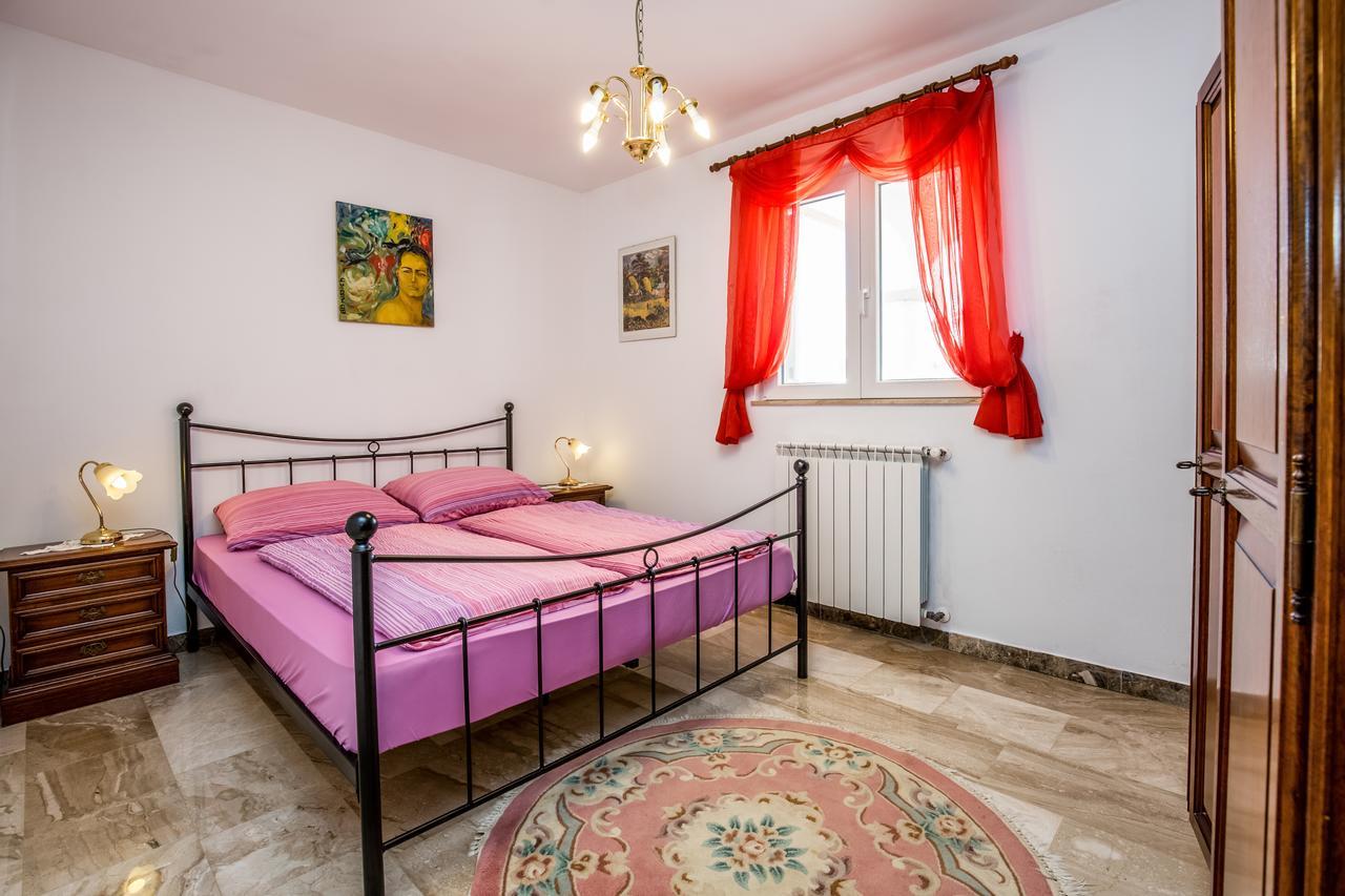 Apartment Carolina Лижнян Екстер'єр фото